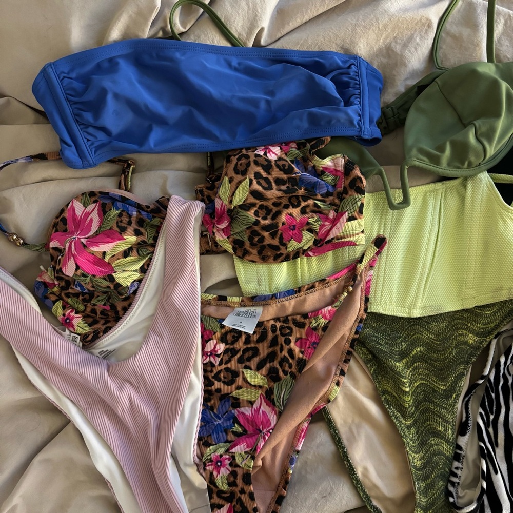 Bikini Bundle - Picture 10 of 10